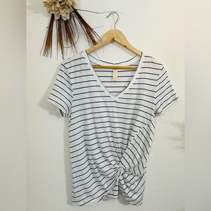 Altar’d State Twist Knot Stripped Top Size Medium